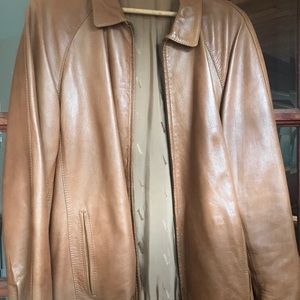 Yanko women’s lamb’s leather jacket.